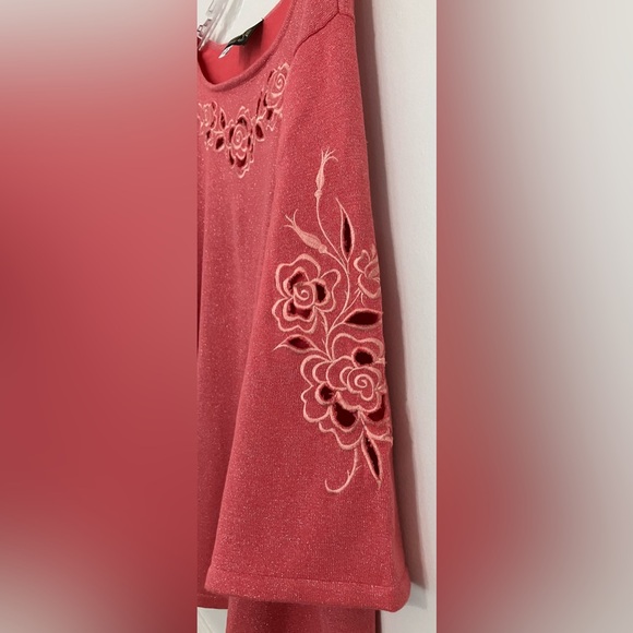Bob Mackie Floral Cut-out Embroidered Metallic 3/4 Sleeve Sparkly Pink 3X - Picture 3 of 5